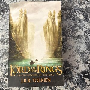 Lord of the rings fellowship of the rings paperback book